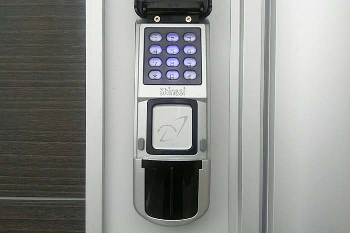 鍵交換、取付け・調整作業(サポート業務)。滋賀県の鍵屋、滋賀鍵トラブルサービス